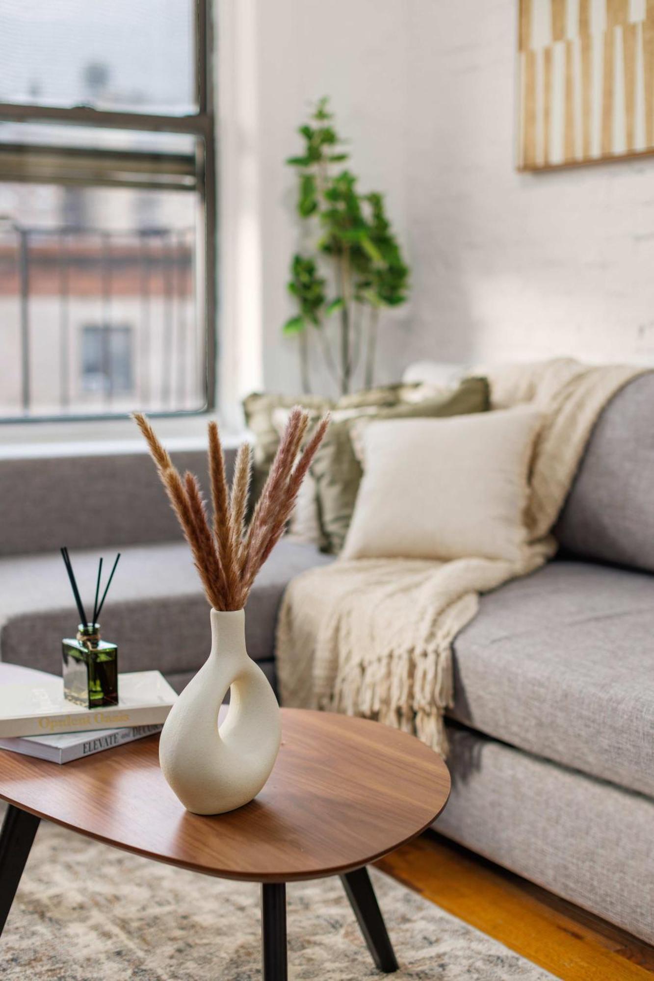 Apartment Timeless Charm Rustic 2br Hideaway In Nyc